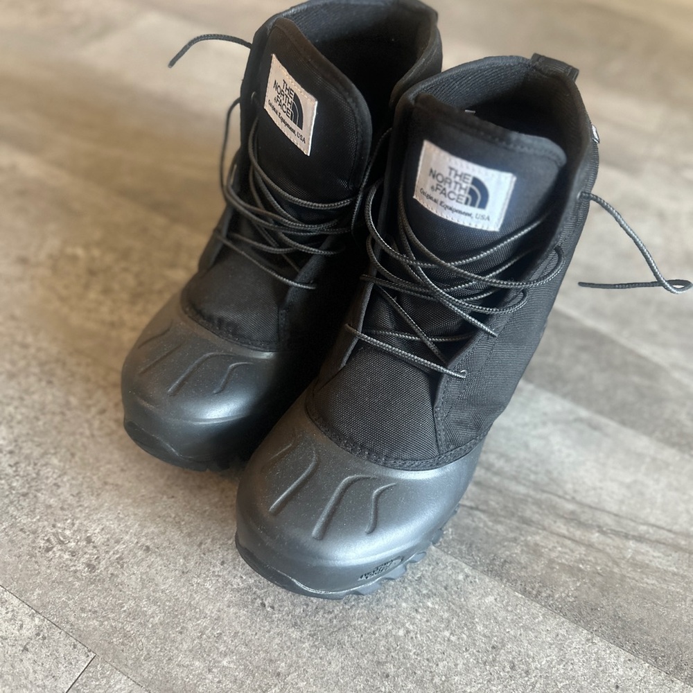 The North Face Black Snow Boots
